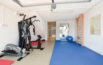 4-Bedroom Holiday House in Muć for Up to 11