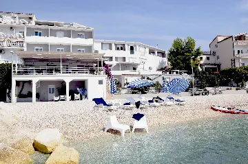 Podstrana Villa with Sea Views for Up to 20