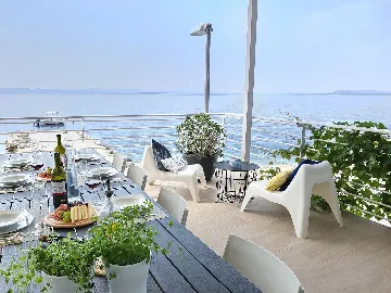 Podstrana Villa with Sea Views for Up to 20