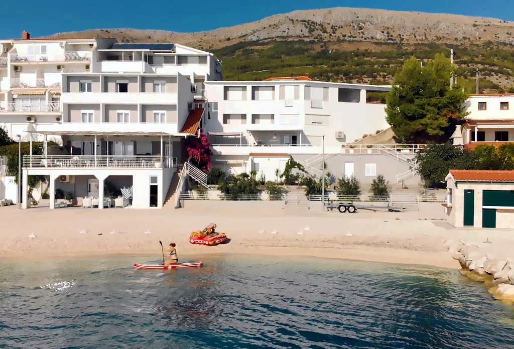 Podstrana Villa with Sea Views for Up to 20