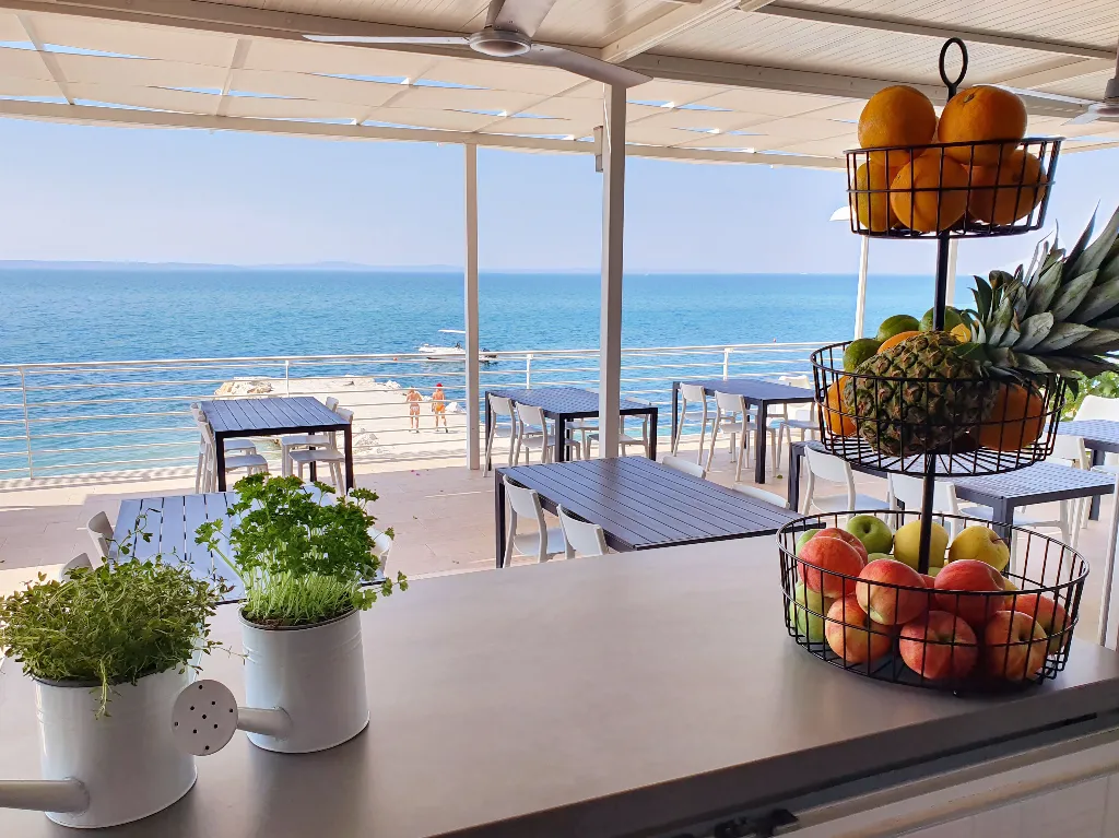 Podstrana Villa with Sea Views for Up to 20