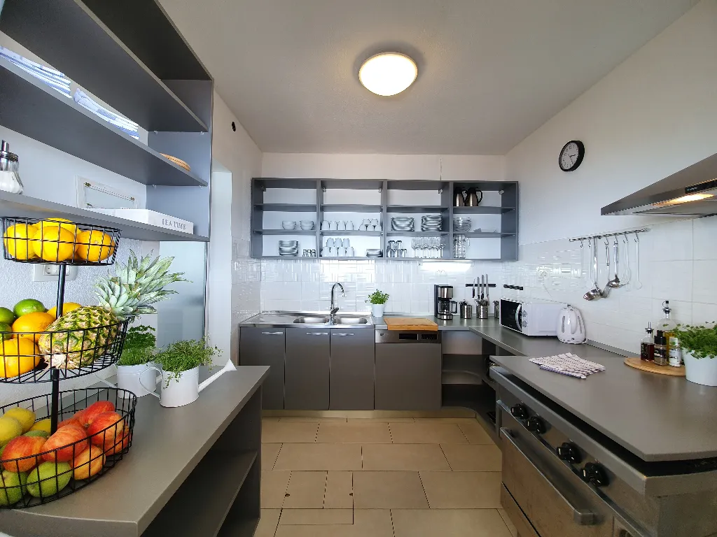 Podstrana Villa with Sea Views for Up to 20