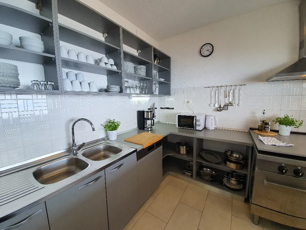 Podstrana Villa with Sea Views for Up to 20