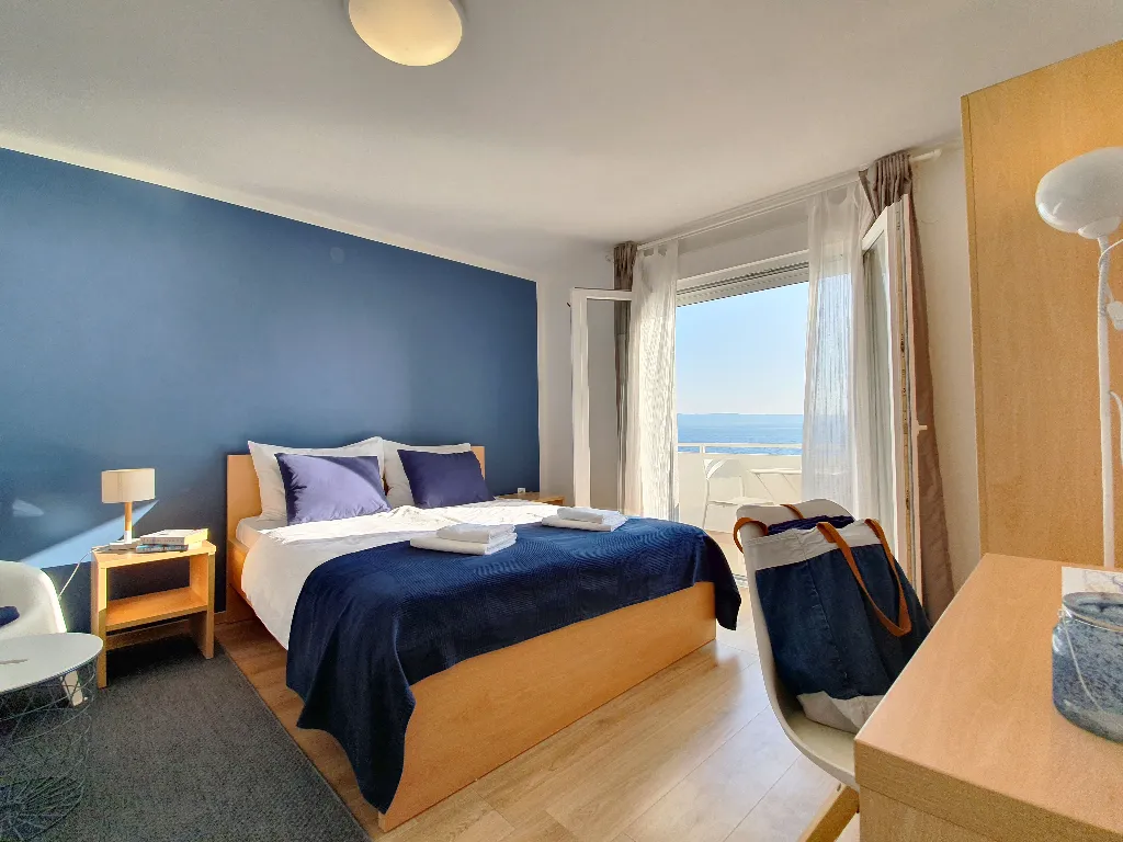Podstrana Villa with Sea Views for Up to 20