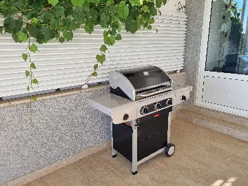 Podstrana Villa with Sea Views for Up to 20