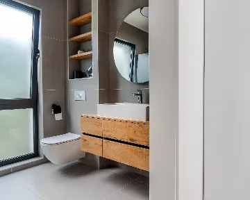 Kaštel Kambelovac Villa for Up to 12 Guests