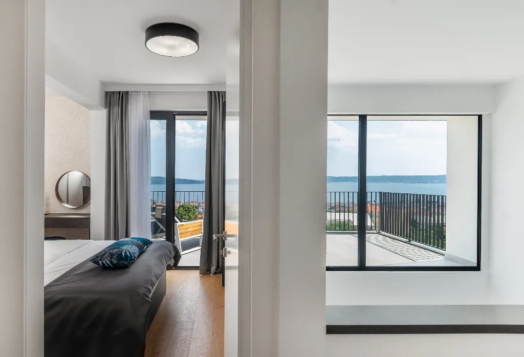 Kaštel Kambelovac Villa for Up to 12 Guests