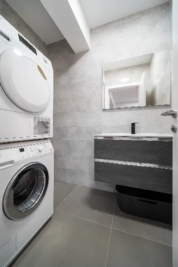 Kaštel Kambelovac Villa for Up to 12 Guests