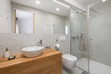 2-Bedroom Villa with Private Infinity Pool in Dobrinj