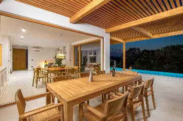 2-Bedroom Villa with Private Infinity Pool in Dobrinj