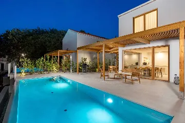 2-Bedroom Villa with Private Infinity Pool in Dobrinj