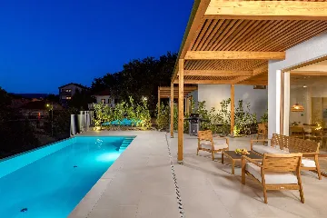 2-Bedroom Villa with Private Infinity Pool in Dobrinj