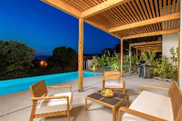 2-Bedroom Villa with Private Infinity Pool in Dobrinj