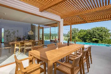 2-Bedroom Villa with Private Infinity Pool in Dobrinj