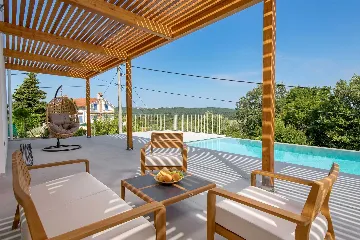 2-Bedroom Villa with Private Infinity Pool in Dobrinj