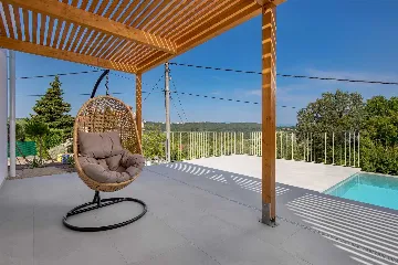 2-Bedroom Villa with Private Infinity Pool in Dobrinj