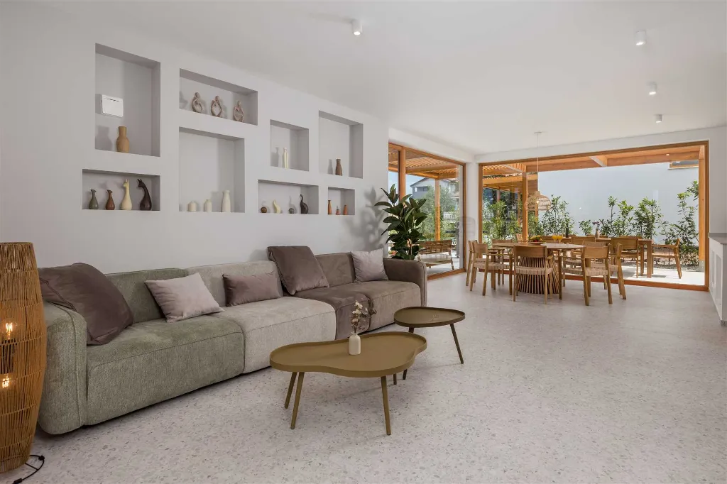 2-Bedroom Villa with Private Infinity Pool in Dobrinj