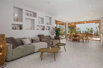 2-Bedroom Villa with Private Infinity Pool in Dobrinj