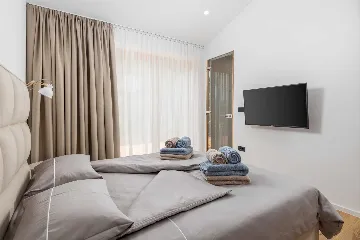 Private Pool Villa for 8 Guests in Dobrinj