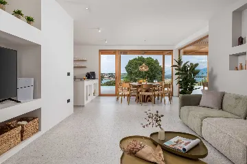 Private Pool Villa for 8 Guests in Dobrinj