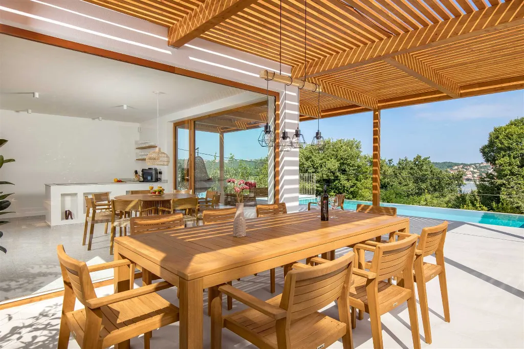 Private Pool Villa for 8 Guests in Dobrinj