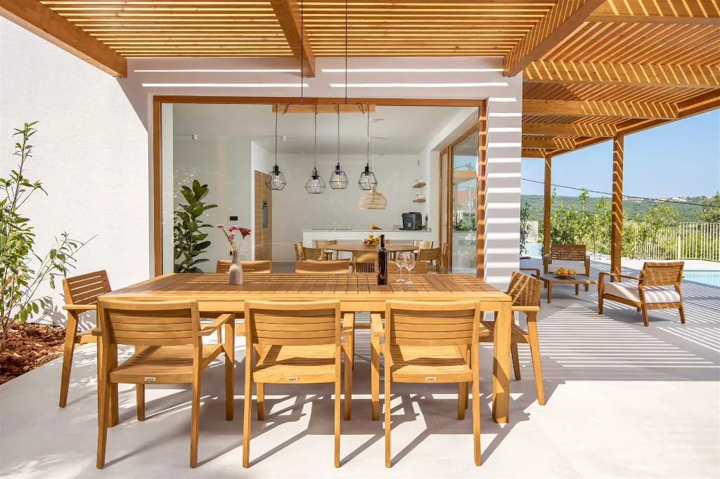 Private Pool Villa for 8 Guests in Dobrinj