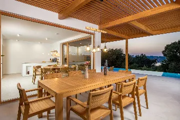 Private Pool Villa for 8 Guests in Dobrinj