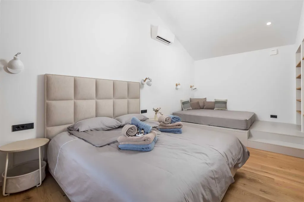 2-Bedroom Private Pool Villa in Dobrinj