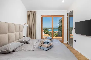 2-Bedroom Private Pool Villa in Dobrinj