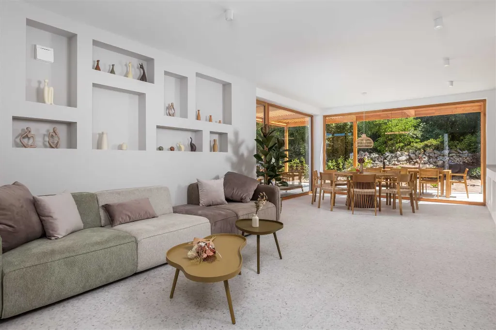 2-Bedroom Private Pool Villa in Dobrinj