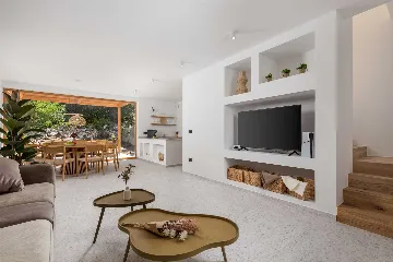 2-Bedroom Private Pool Villa in Dobrinj