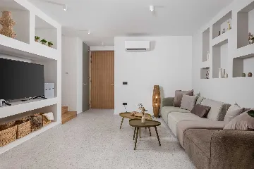 2-Bedroom Private Pool Villa in Dobrinj