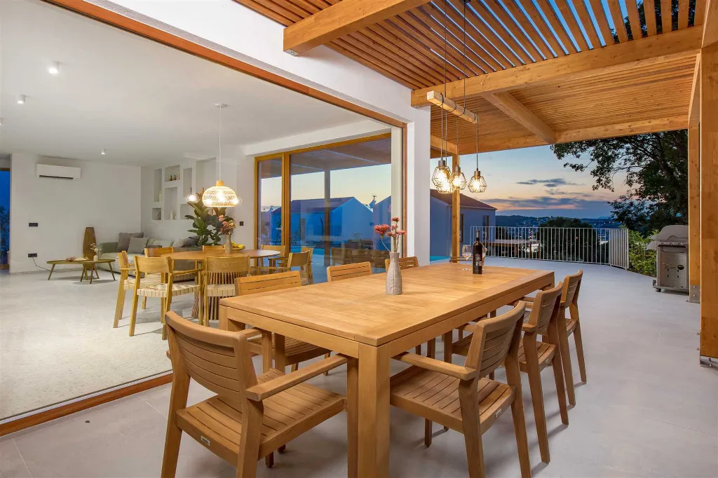 2-Bedroom Private Pool Villa in Dobrinj