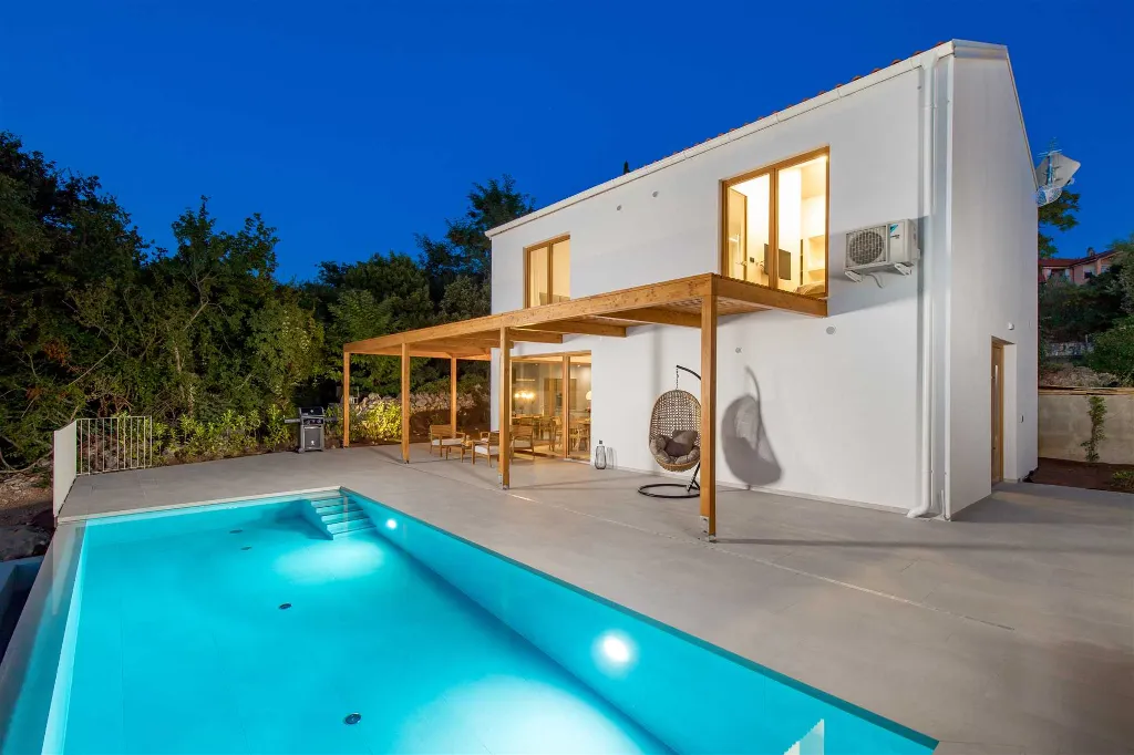 2-Bedroom Private Pool Villa in Dobrinj
