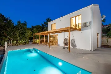 2-Bedroom Private Pool Villa in Dobrinj