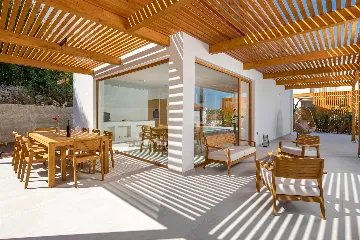 2-Bedroom Private Pool Villa in Dobrinj