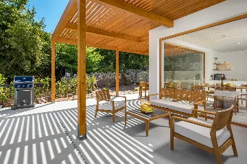 2-Bedroom Private Pool Villa in Dobrinj
