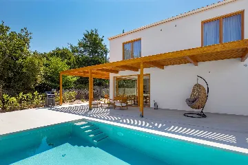 2-Bedroom Private Pool Villa in Dobrinj
