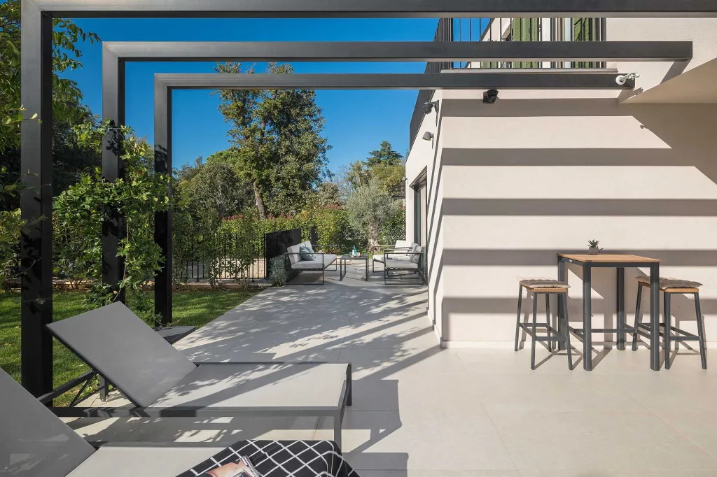 Villa with Heated Pool in Poreč for 8 Guests