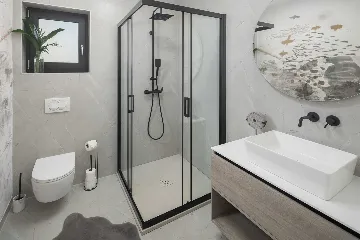 Villa with Heated Pool in Poreč for 8 Guests