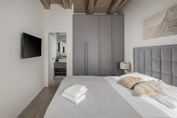 Villa with Heated Pool in Poreč for 8 Guests