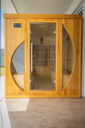 6-Bedroom Villa in Poreč for Up to 12 Guests