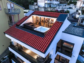 Heated Pool Villa with Jacuzzi in Crikvenica