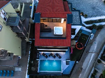 Heated Pool Villa with Jacuzzi in Crikvenica