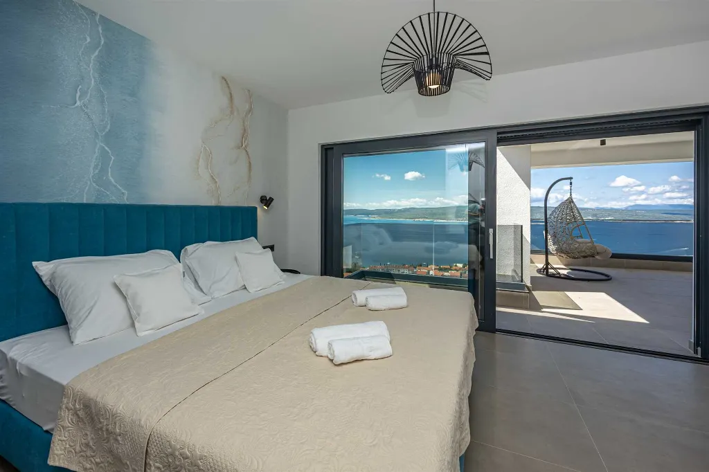 Heated Pool Villa with Jacuzzi in Crikvenica