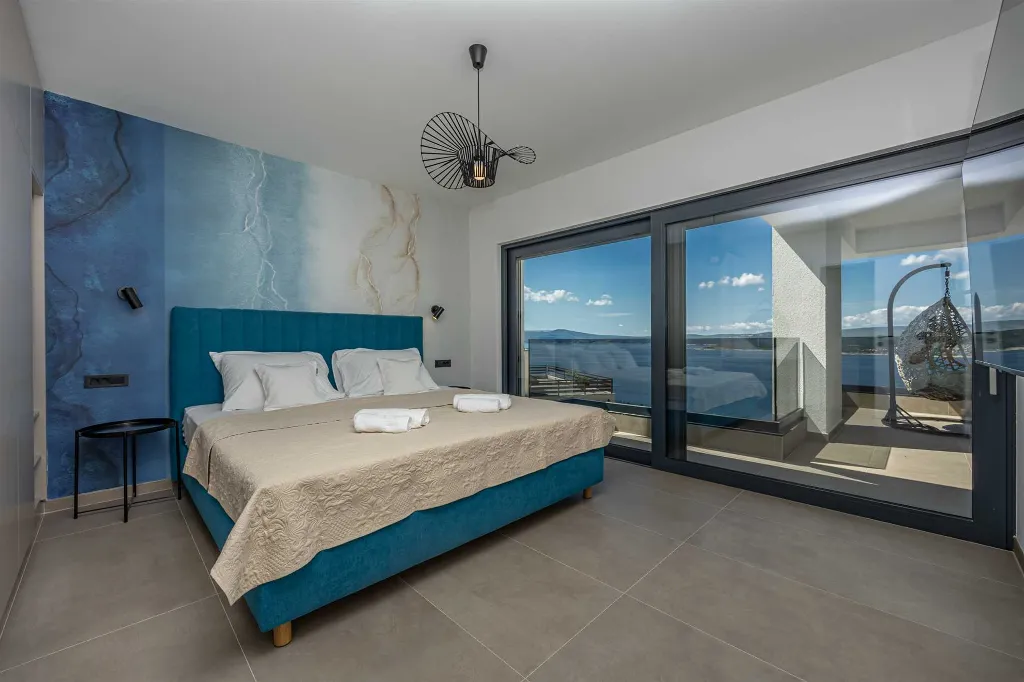 Heated Pool Villa with Jacuzzi in Crikvenica