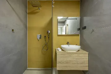 Heated Pool Villa with Jacuzzi in Crikvenica