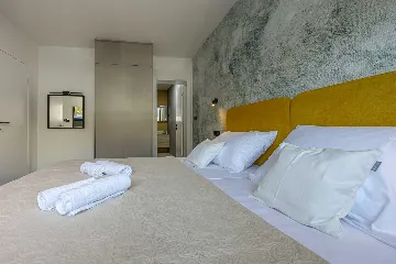 Heated Pool Villa with Jacuzzi in Crikvenica