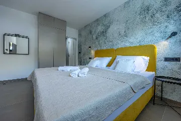 Heated Pool Villa with Jacuzzi in Crikvenica