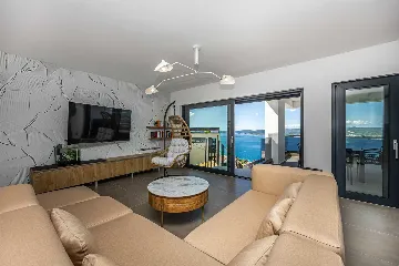 Heated Pool Villa with Jacuzzi in Crikvenica